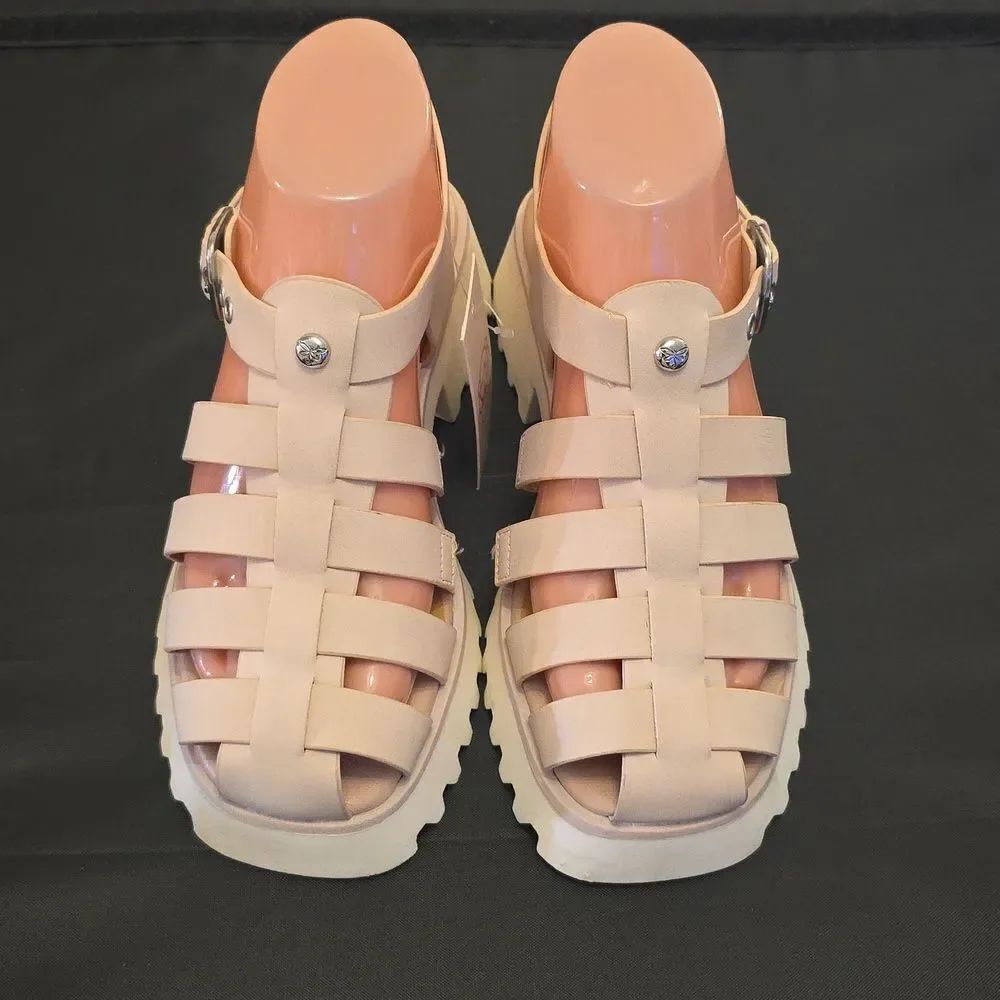 BRAND NEW SUGAR EVANGELINE BLOCK HEEL SANDAL - Picture 10 of 16